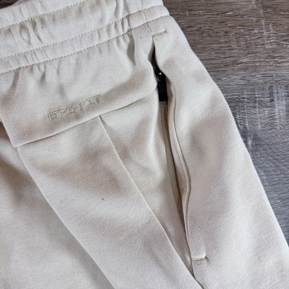 Nike Men's Tan Dri-Fit Sweatpants Joggers Size XXL Pockets Cuffed at Ankles - Picture 8 of 11